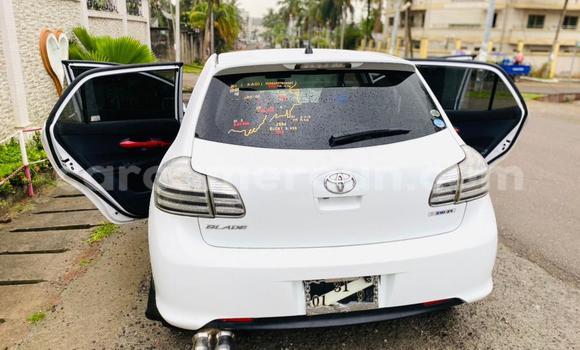Acheter Occasion Voiture Toyota Blade Blanc à Douala, Littoral Cameroon Acheter Occasion Voiture Toyota Blade Blanc à Douala, Littoral Cameroon