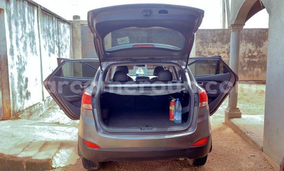 Buy Used Hyundai Tucson Black Car in Yaounde in Central Cameroon