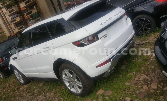 Acheter Occasion Voiture Range Rover Evoque Blanc à Yaoundé, Central Cameroon Acheter Occasion Voiture Range Rover Evoque Blanc à Yaoundé, Central Cameroon