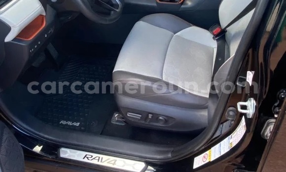 Acheter Neuf Voiture Toyota RAV4 Noir à Yaoundé, Central Cameroon Acheter Neuf Voiture Toyota RAV4 Noir à Yaoundé, Central Cameroon
