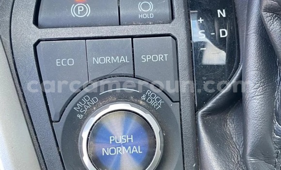 Acheter Neuf Voiture Toyota RAV4 Noir à Yaoundé, Central Cameroon Acheter Neuf Voiture Toyota RAV4 Noir à Yaoundé, Central Cameroon