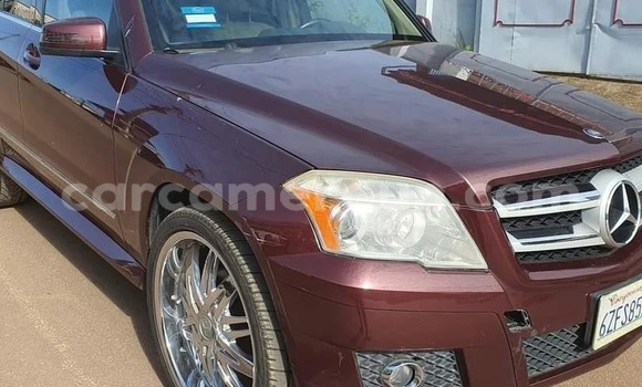 Sayi Na hannu Mercedes‒Benz CLK–Class Brown Mota in Yaounde a Babban Kamaru Sayi Na hannu Mercedes‒Benz CLK–Class Brown Mota in Yaounde a Babban Kamaru