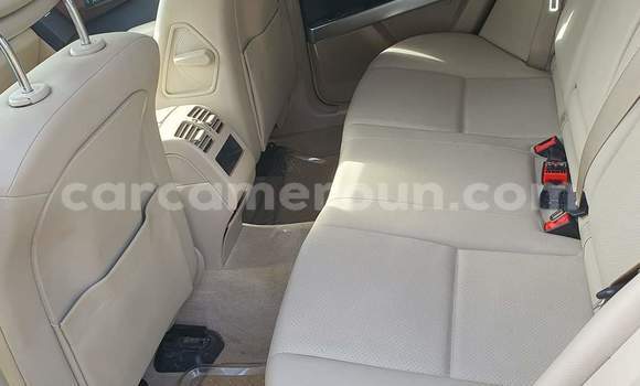 Sayi Na hannu Mercedes‒Benz CLK–Class Brown Mota in Yaounde a Babban Kamaru Sayi Na hannu Mercedes‒Benz CLK–Class Brown Mota in Yaounde a Babban Kamaru