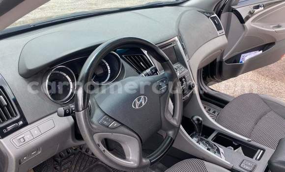 Sayi Na hannu Hyundai Sonata Black Mota in Yaounde a Babban Kamaru Sayi Na hannu Hyundai Sonata Black Mota in Yaounde a Babban Kamaru