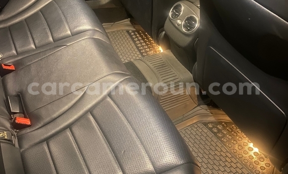 Sayi Na hannu Mercedes‒Benz C–Class Black Mota in Yaounde a Babban Kamaru Sayi Na hannu Mercedes‒Benz C–Class Black Mota in Yaounde a Babban Kamaru