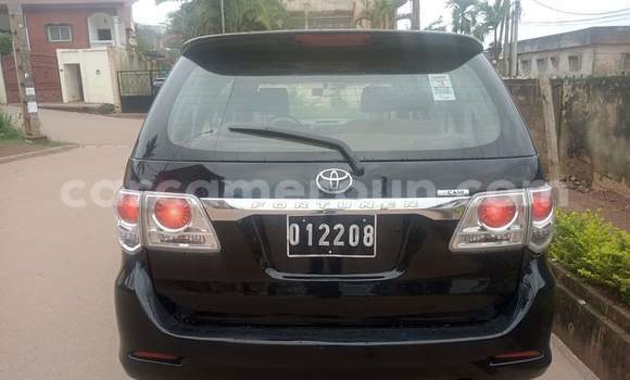Sayi Na hannu Toyota Fortuner Black Mota in Yaounde a Babban Kamaru Sayi Na hannu Toyota Fortuner Black Mota in Yaounde a Babban Kamaru