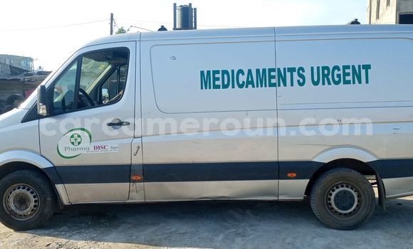 Sayi Na hannu Mercedes‒Benz W29 Azurfa Mota in Douala a Ƙasar Kamaru Sayi Na hannu Mercedes‒Benz W29 Azurfa Mota in Douala a Ƙasar Kamaru