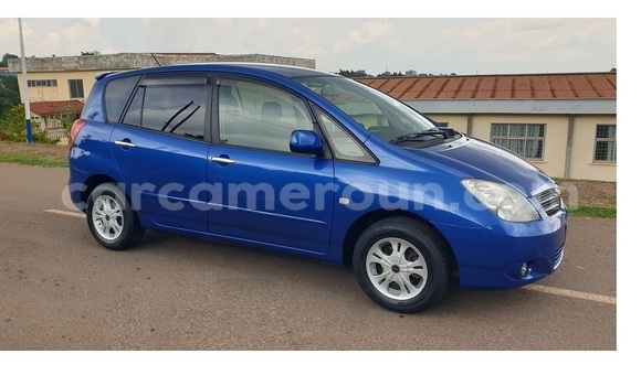 Sayi Na hannu Toyota Spacio Blue Mota in Yaounde a Babban Kamaru Sayi Na hannu Toyota Spacio Blue Mota in Yaounde a Babban Kamaru