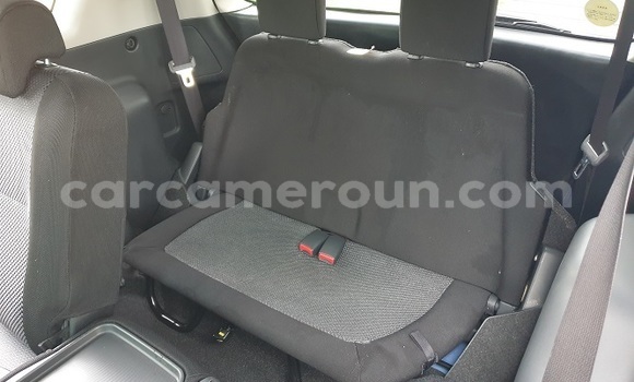 Sayi Na hannu Toyota Spacio Blue Mota in Yaounde a Babban Kamaru Sayi Na hannu Toyota Spacio Blue Mota in Yaounde a Babban Kamaru