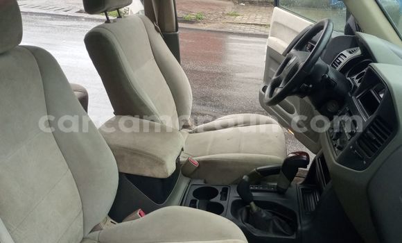 Acheter Occasion Voiture Mitsubishi Montero Sport Blanc à Douala, Littoral Cameroon Acheter Occasion Voiture Mitsubishi Montero Sport Blanc à Douala, Littoral Cameroon