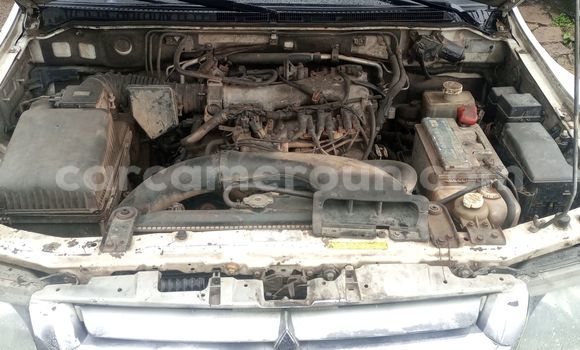 Acheter Occasion Voiture Mitsubishi Montero Sport Blanc à Douala, Littoral Cameroon Acheter Occasion Voiture Mitsubishi Montero Sport Blanc à Douala, Littoral Cameroon