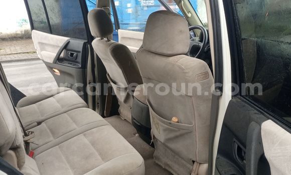 Acheter Occasion Voiture Mitsubishi Montero Sport Blanc à Douala, Littoral Cameroon Acheter Occasion Voiture Mitsubishi Montero Sport Blanc à Douala, Littoral Cameroon