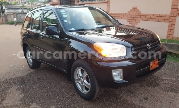Sayi Na hannu Toyota RAV4 Black Mota in Yaounde a Babban Kamaru Sayi Na hannu Toyota RAV4 Black Mota in Yaounde a Babban Kamaru
