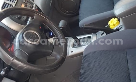 Sayi Na hannu Toyota RAV4 Black Mota in Yaounde a Babban Kamaru Sayi Na hannu Toyota RAV4 Black Mota in Yaounde a Babban Kamaru