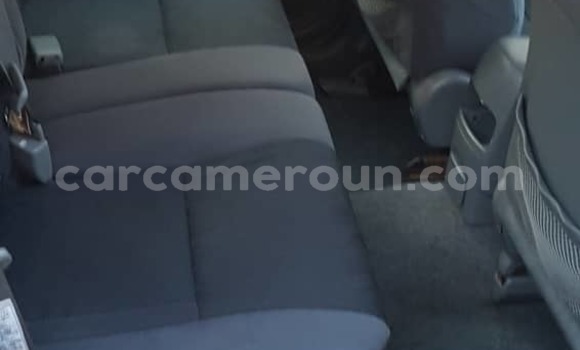 Sayi Na hannu Toyota RAV4 Black Mota in Yaounde a Babban Kamaru Sayi Na hannu Toyota RAV4 Black Mota in Yaounde a Babban Kamaru