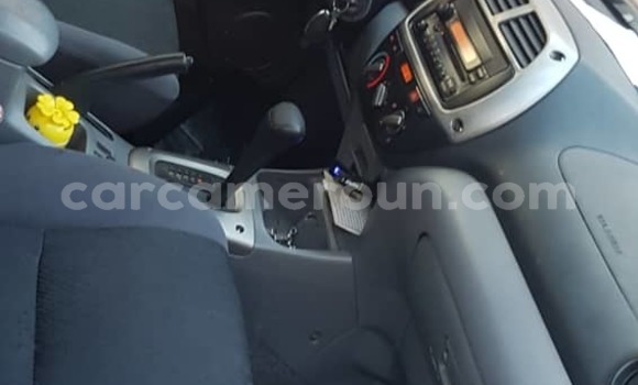 Sayi Na hannu Toyota RAV4 Black Mota in Yaounde a Babban Kamaru Sayi Na hannu Toyota RAV4 Black Mota in Yaounde a Babban Kamaru