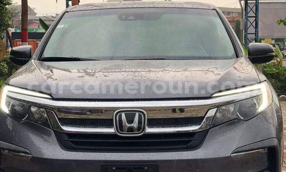 Sayi Na hannu Honda Pilot Azurfa Mota in Yaounde a Babban Kamaru