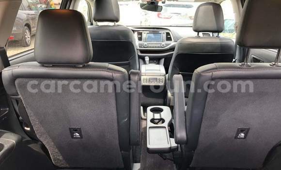 Buy Used Honda Pilot Silver Car in Yaounde in Central Cameroon Buy Used Honda Pilot Silver Car in Yaounde in Central Cameroon
