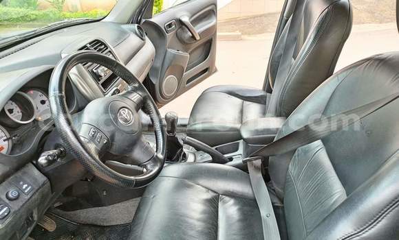 Acheter Occasion Voiture Toyota RAV4 Noir à Yaoundé, Central Cameroon Acheter Occasion Voiture Toyota RAV4 Noir à Yaoundé, Central Cameroon