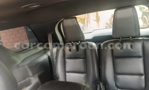 Sayi Na hannu Ford Explorer Green Mota in Yaounde a Babban Kamaru Sayi Na hannu Ford Explorer Green Mota in Yaounde a Babban Kamaru