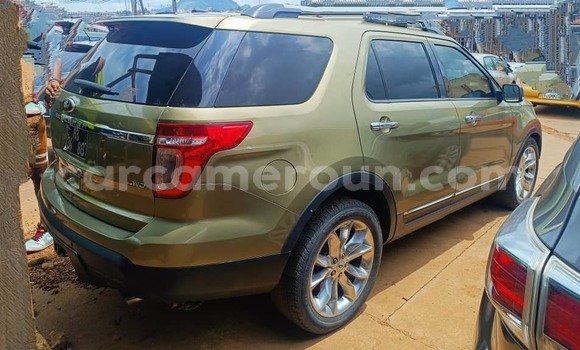 Sayi Na hannu Ford Explorer Green Mota in Yaounde a Babban Kamaru Sayi Na hannu Ford Explorer Green Mota in Yaounde a Babban Kamaru