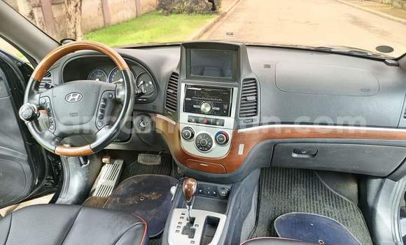 Sayi Sabo Hyundai Santa Fe Brown Mota in Yaounde a Babban Kamaru Sayi Sabo Hyundai Santa Fe Brown Mota in Yaounde a Babban Kamaru