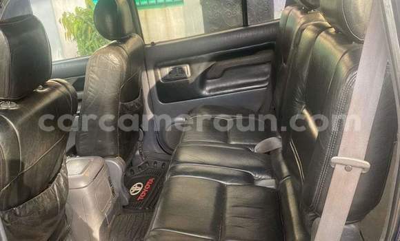 Sayi Na hannu Toyota Prado Blue Mota in Yaounde a Babban Kamaru Sayi Na hannu Toyota Prado Blue Mota in Yaounde a Babban Kamaru