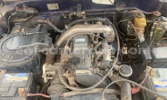 Sayi Na hannu Toyota Prado Blue Mota in Yaounde a Babban Kamaru Sayi Na hannu Toyota Prado Blue Mota in Yaounde a Babban Kamaru