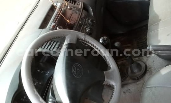 Acheter Occasion Voiture Toyota Hilux Blanc à Yaoundé, Central Cameroon Acheter Occasion Voiture Toyota Hilux Blanc à Yaoundé, Central Cameroon