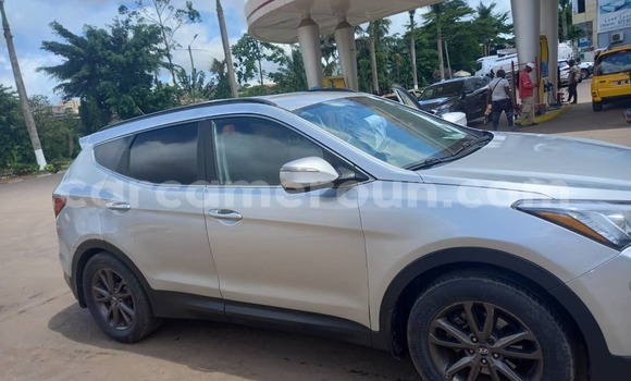 Acheter Occasion Voiture Hyundai Santa Fe Gris à Yaoundé, Central Cameroon Acheter Occasion Voiture Hyundai Santa Fe Gris à Yaoundé, Central Cameroon