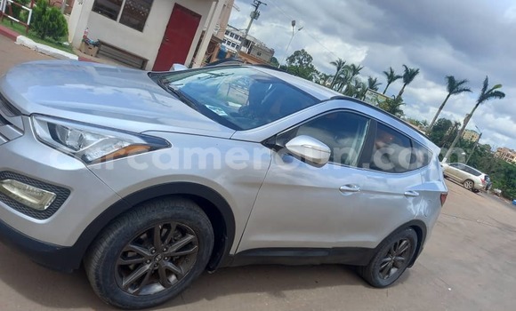 Acheter Occasion Voiture Hyundai Santa Fe Gris à Yaoundé, Central Cameroon Acheter Occasion Voiture Hyundai Santa Fe Gris à Yaoundé, Central Cameroon