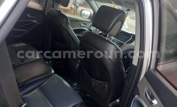 Acheter Occasion Voiture Hyundai Santa Fe Gris à Yaoundé, Central Cameroon Acheter Occasion Voiture Hyundai Santa Fe Gris à Yaoundé, Central Cameroon