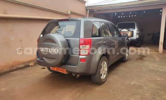 Sayi Na hannu Suzuki Vitara Azurfa Mota in Yaounde a Babban Kamaru Sayi Na hannu Suzuki Vitara Azurfa Mota in Yaounde a Babban Kamaru