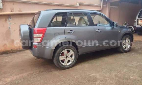 Sayi Na hannu Suzuki Vitara Azurfa Mota in Yaounde a Babban Kamaru Sayi Na hannu Suzuki Vitara Azurfa Mota in Yaounde a Babban Kamaru