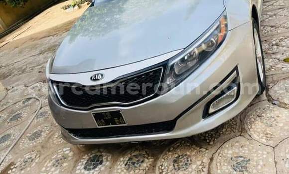 Sayi Na hannu Kia Optima Azurfa Mota in Douala a Ƙasar Kamaru