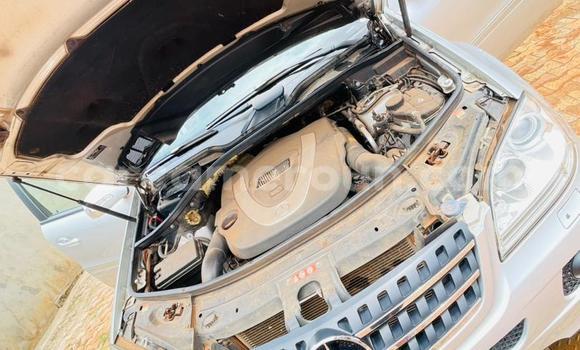 Acheter Occasion Voiture Mercedes‒Benz ML–Class Gris à Yaoundé, Central Cameroon Acheter Occasion Voiture Mercedes‒Benz ML–Class Gris à Yaoundé, Central Cameroon