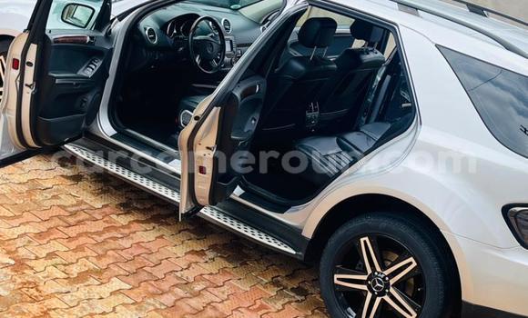 Acheter Occasion Voiture Mercedes‒Benz ML–Class Gris à Yaoundé, Central Cameroon Acheter Occasion Voiture Mercedes‒Benz ML–Class Gris à Yaoundé, Central Cameroon