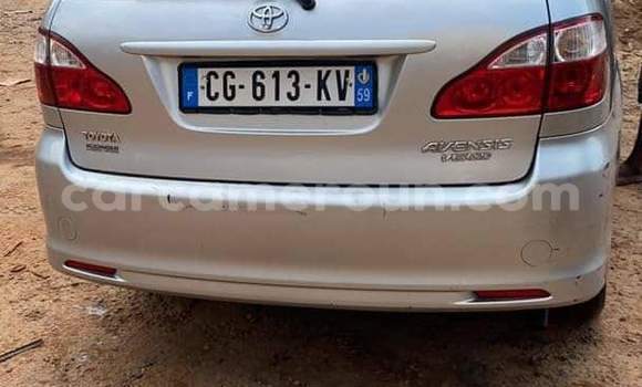Buy Used Toyota Avensis Verso Silver Car in Yaounde in Central Cameroon Buy Used Toyota Avensis Verso Silver Car in Yaounde in Central Cameroon
