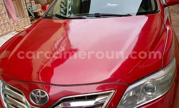 Sayi Na hannu Toyota Camry Red Mota in Yaounde a Babban Kamaru