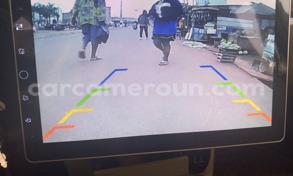 Sayi Na hannu Toyota Starlet Sauran Mota in Bangangté a West Kamaru Sayi Na hannu Toyota Starlet Sauran Mota in Bangangté a West Kamaru