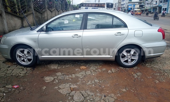 Acheter Occasion Voiture Toyota Avensis Gris à Douala, Littoral Cameroon