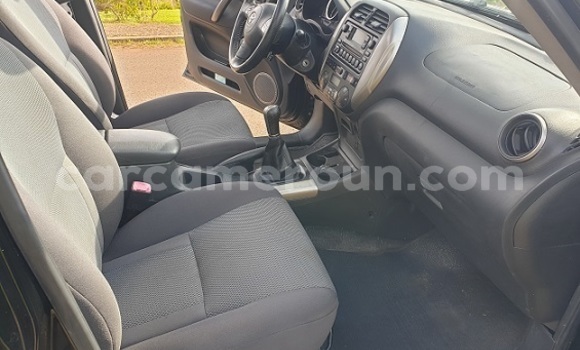 Acheter Occasion Voiture Toyota RAV4 Noir à Yaoundé, Central Cameroon Acheter Occasion Voiture Toyota RAV4 Noir à Yaoundé, Central Cameroon