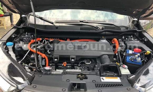 Sayi Na hannu Honda CR–V Azurfa Mota in Yaounde a Babban Kamaru Sayi Na hannu Honda CR–V Azurfa Mota in Yaounde a Babban Kamaru