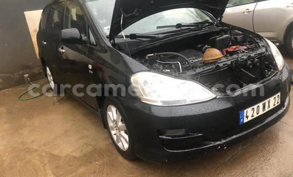Buy Used Toyota Avensis Verso Black Car in Douala in Littoral Cameroon