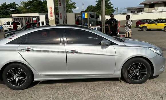 Acheter Occasion Voiture Hyundai Sonata Gris à Douala, Littoral Cameroon Acheter Occasion Voiture Hyundai Sonata Gris à Douala, Littoral Cameroon