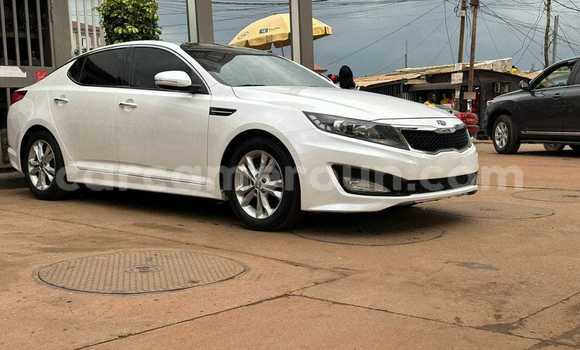 Acheter Occasion Voiture Kia Optima Blanc à Yaoundé, Central Cameroon Acheter Occasion Voiture Kia Optima Blanc à Yaoundé, Central Cameroon