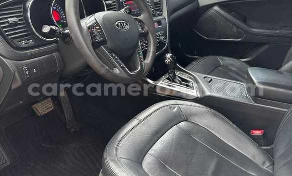 Acheter Occasion Voiture Kia Optima Blanc à Yaoundé, Central Cameroon Acheter Occasion Voiture Kia Optima Blanc à Yaoundé, Central Cameroon