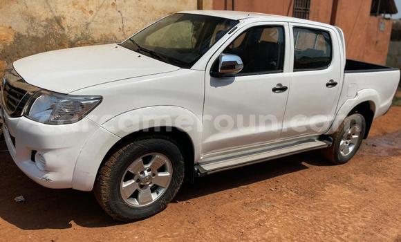 Sayi Na hannu Toyota Hiluxe VIGO White Mota in Yaounde a Babban Kamaru