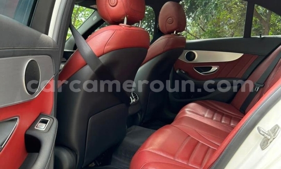 Buy Used Mercedes‒Benz C–Class White Car in Yaounde in Central Cameroon Buy Used Mercedes‒Benz C–Class White Car in Yaounde in Central Cameroon