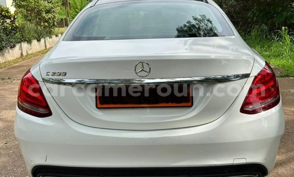 Buy Used Mercedes‒Benz C–Class White Car in Yaounde in Central Cameroon Buy Used Mercedes‒Benz C–Class White Car in Yaounde in Central Cameroon